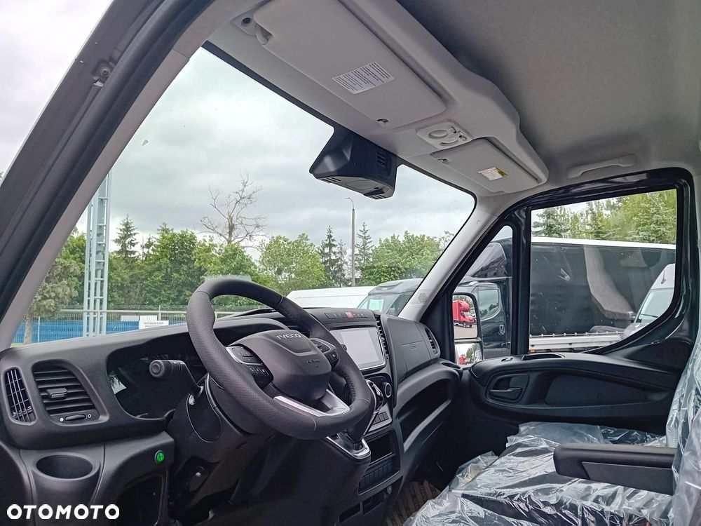 Iveco DAILY 35C18HA8 3.0 180KM Hi-Matic IZOTERMA - 8