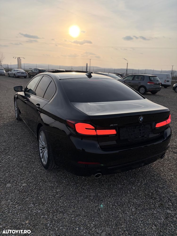 BMW Seria 5 520d xDrive AT - 2
