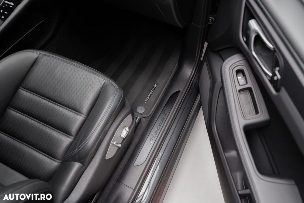 Porsche Macan T PDK - 38