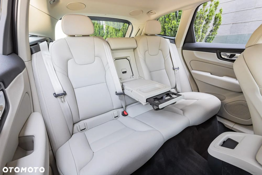 Volvo XC 60 B4 B Inscription - 15