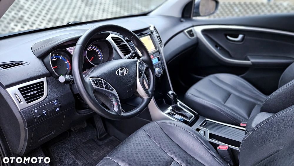 Hyundai i30 1.6 CRDi Automatik Style - 5