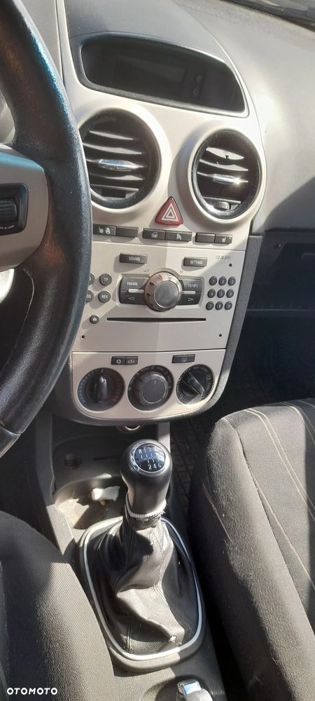 ZDERZAK tylny OPEL CORSA D - 6