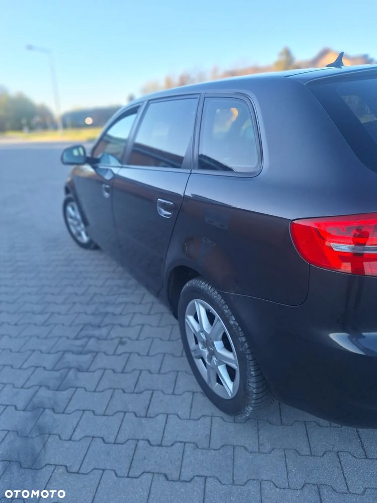 Audi A3 Sportback 1.4 TFSI Attraction - 4