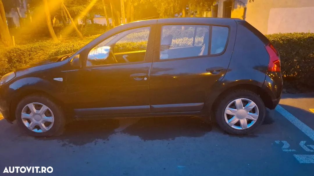 Dacia Sandero 1.6 MPI Orange - 1