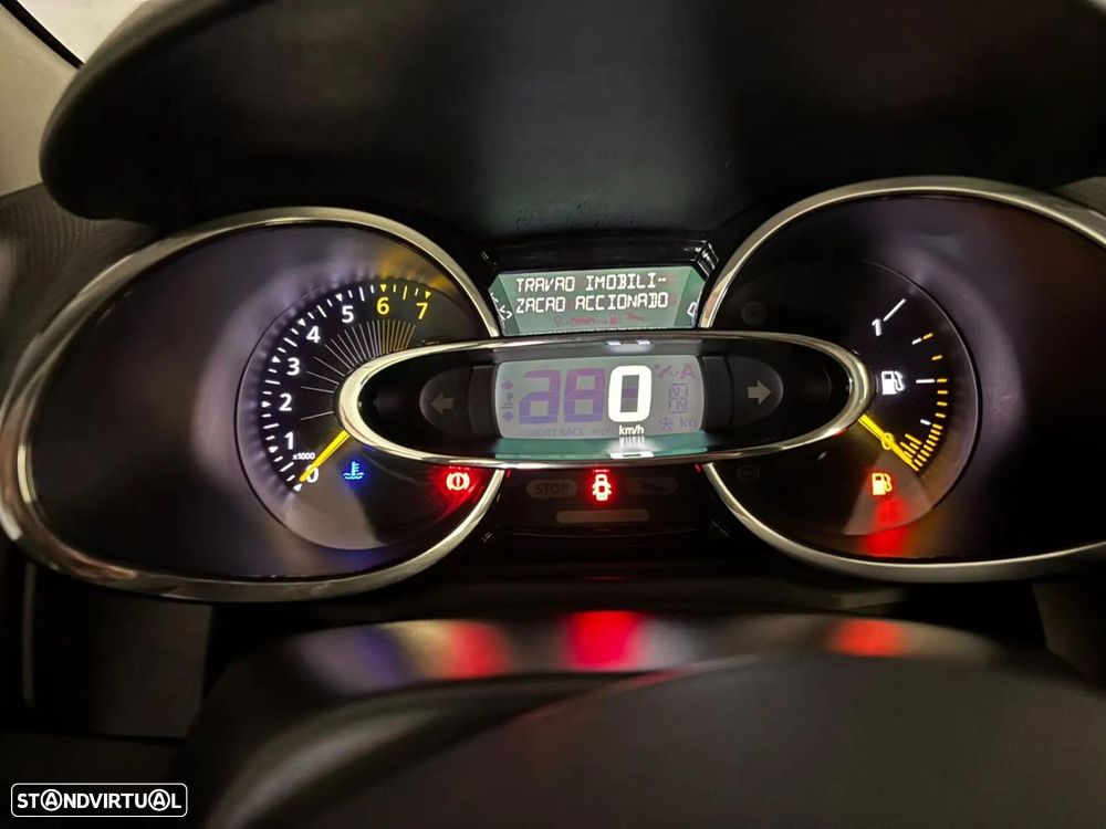 Renault Clio - 7