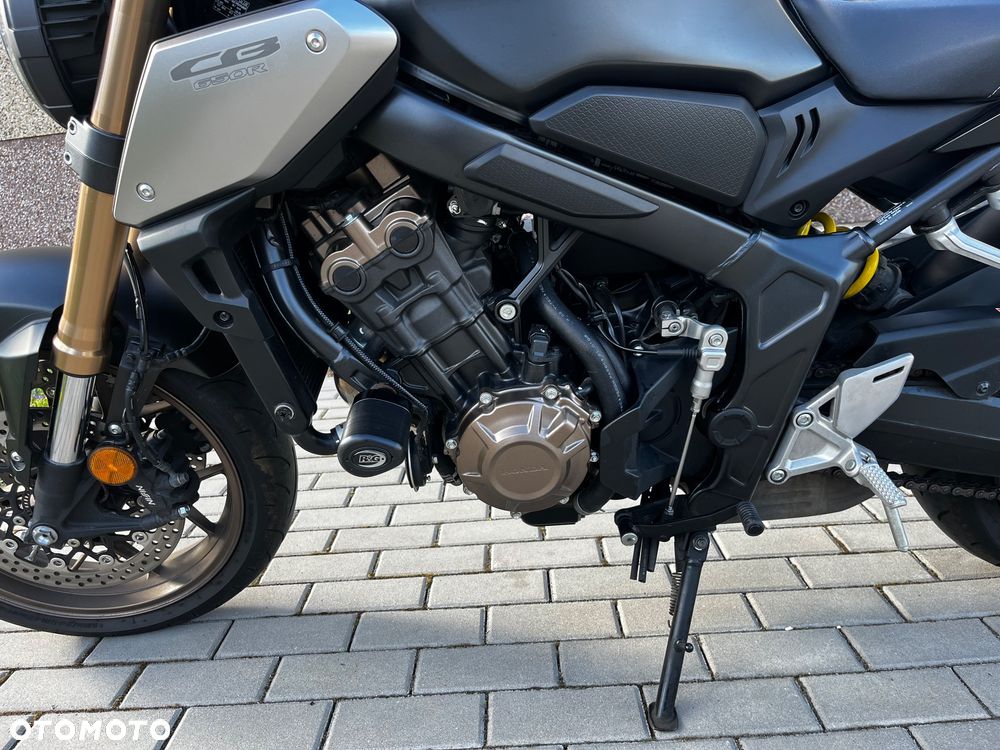 Honda CB - 10