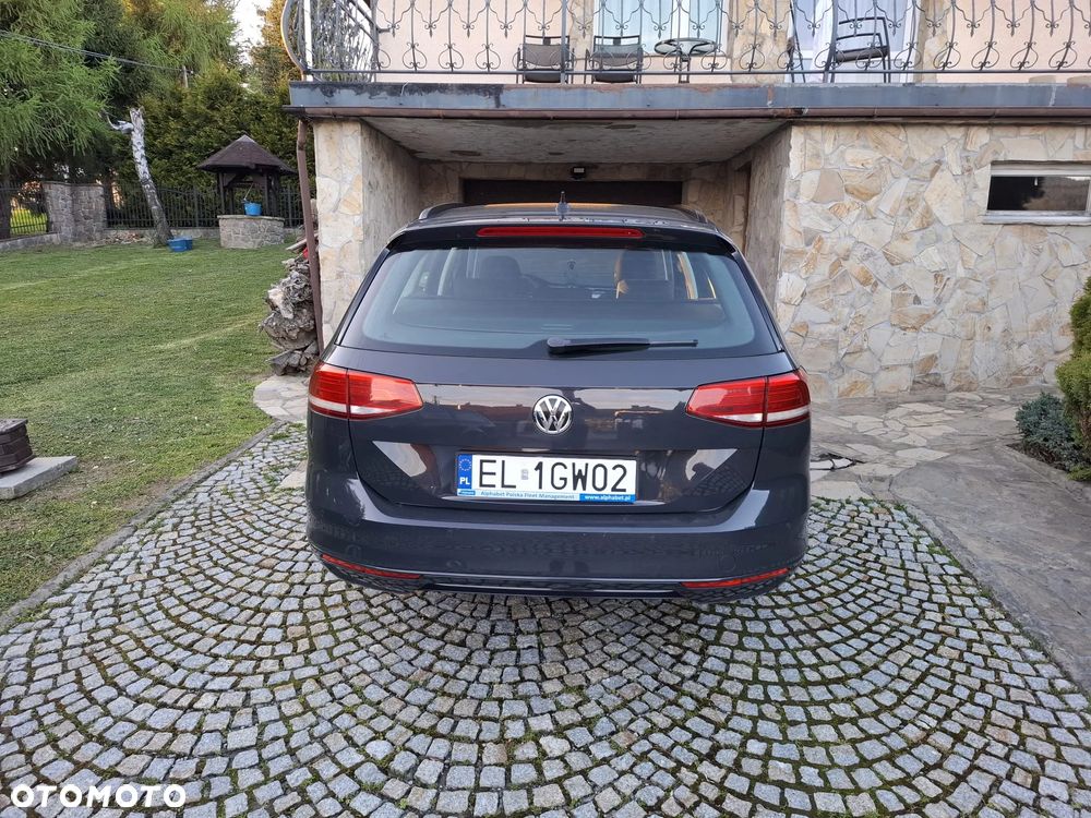 Volkswagen Passat 2.0 TDI SCR Trendline - 5