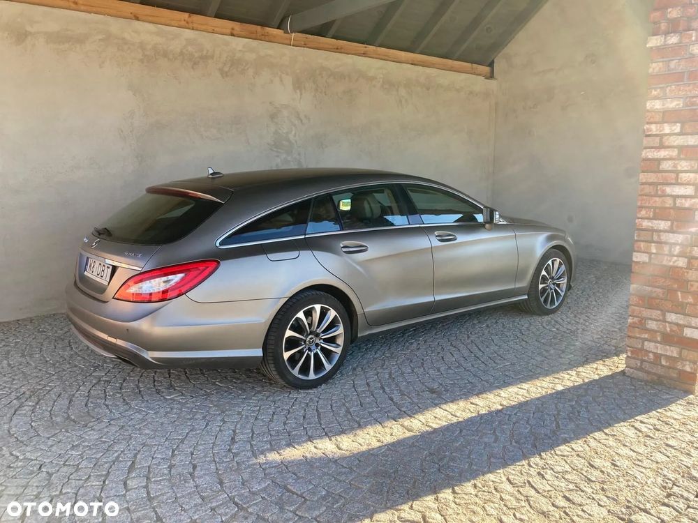 Mercedes-Benz CLS 350 CDI 4-Matic BlueEff - 3