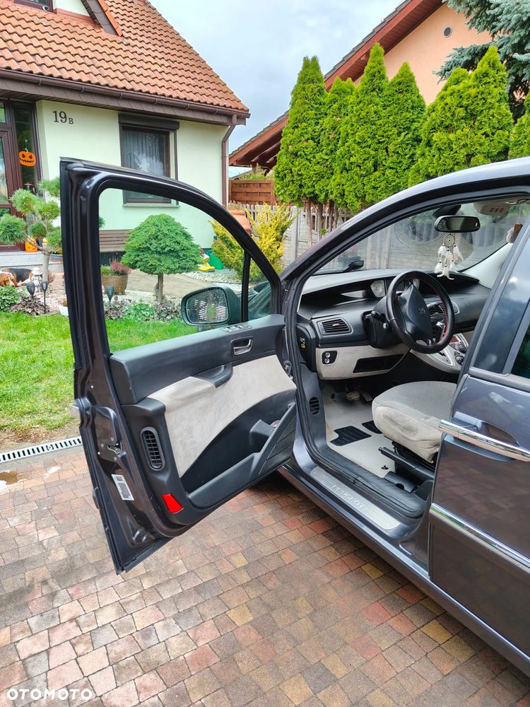 Peugeot 807 2.0 HDi Premium - 5