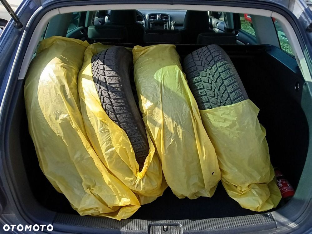 Volkswagen Golf - 7