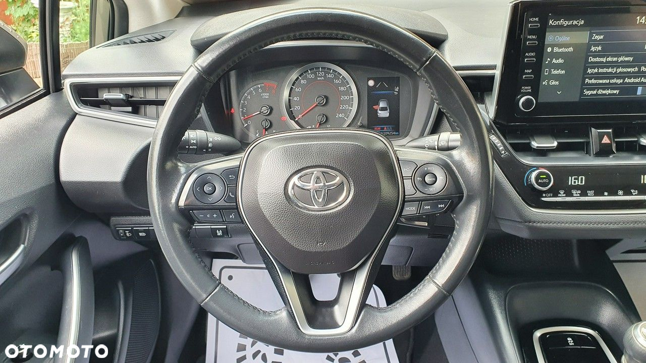 Toyota Corolla 1.6 Comfort - 25