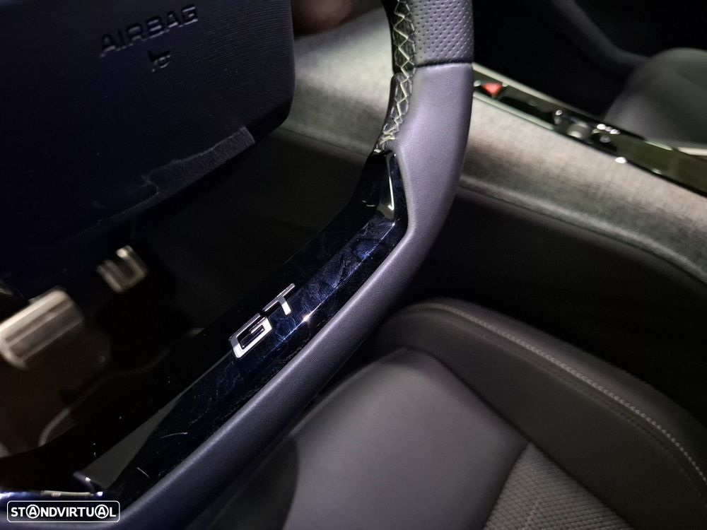 Peugeot 5008 1.2 Hybrid GT e-DCS6 - 29