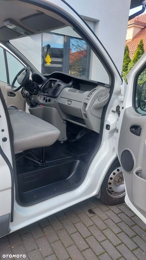Renault TRAFIC - 8