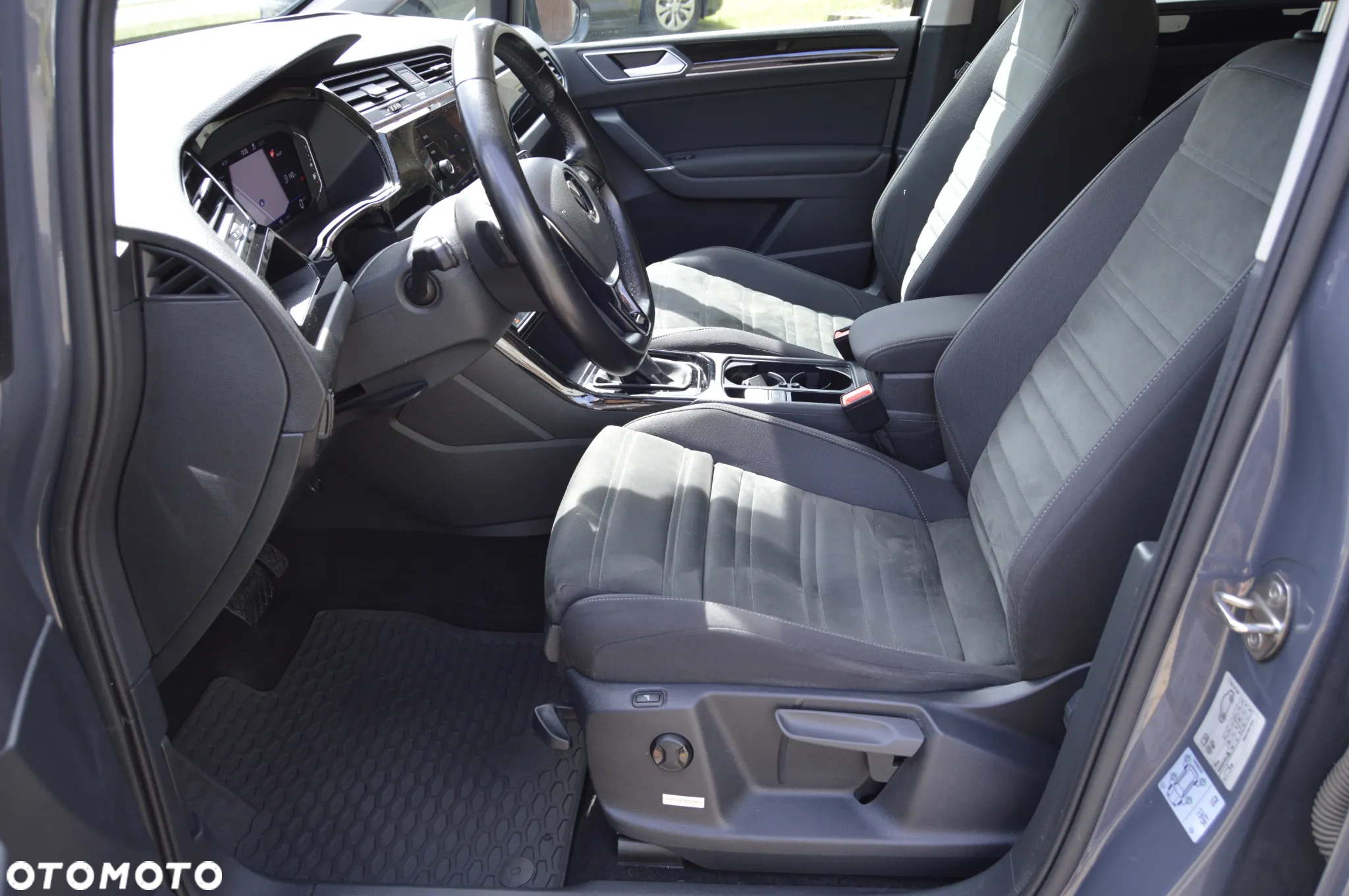 Volkswagen Touran 1.5 TSI EVO Highline DSG - 11