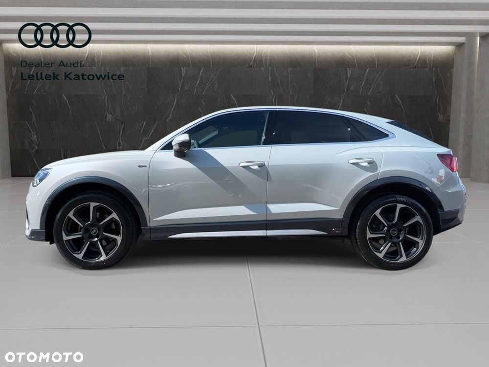 Audi Q3 Sportback - 10