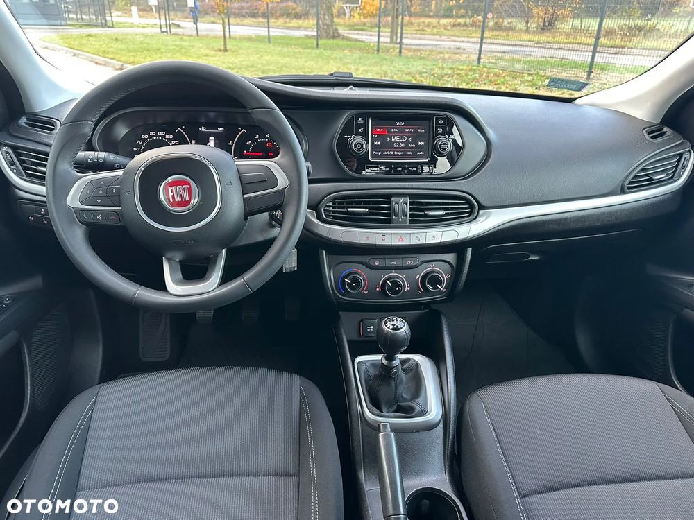 Fiat Tipo 1.4 T-Jet 16v Easy - 11