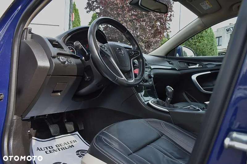 Opel Insignia 1.6 T Cosmo S&S - 9