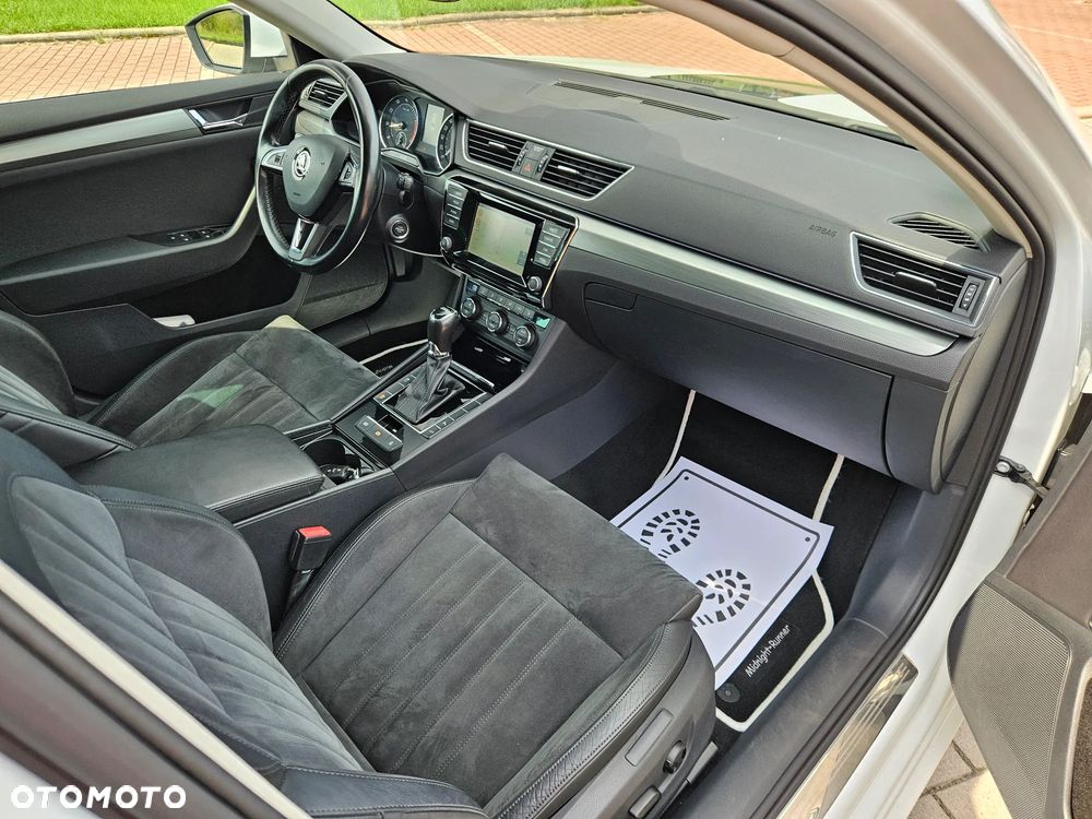 Skoda Superb 2.0 TSI DSG SportLine - 9