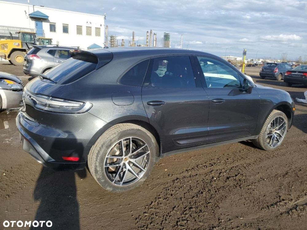 Porsche Macan - 3