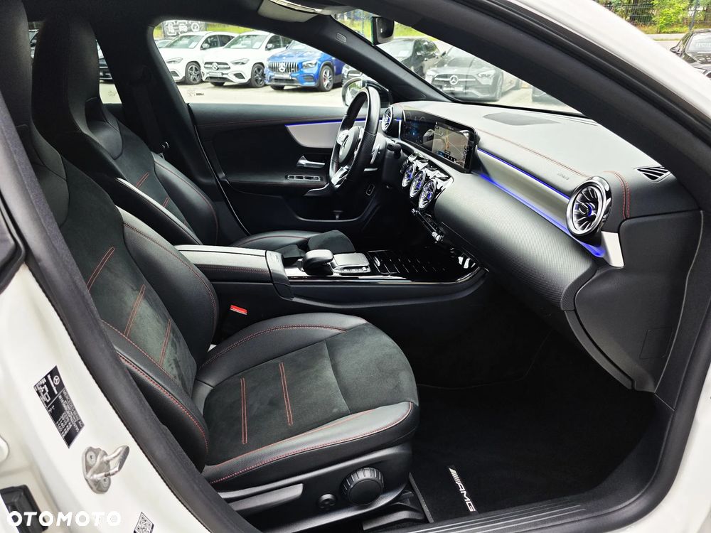 Mercedes-Benz CLA 250 e PHEV AMG Line 8G-DCT - 18