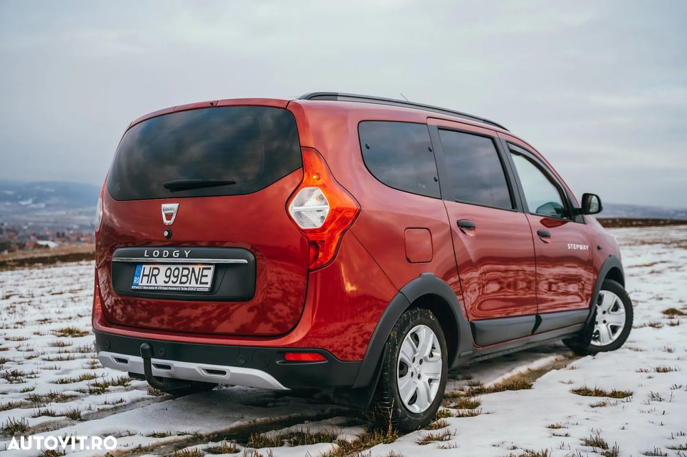 Dacia Lodgy Blue dCi 115 (7-Sitzer) Stepway - 7