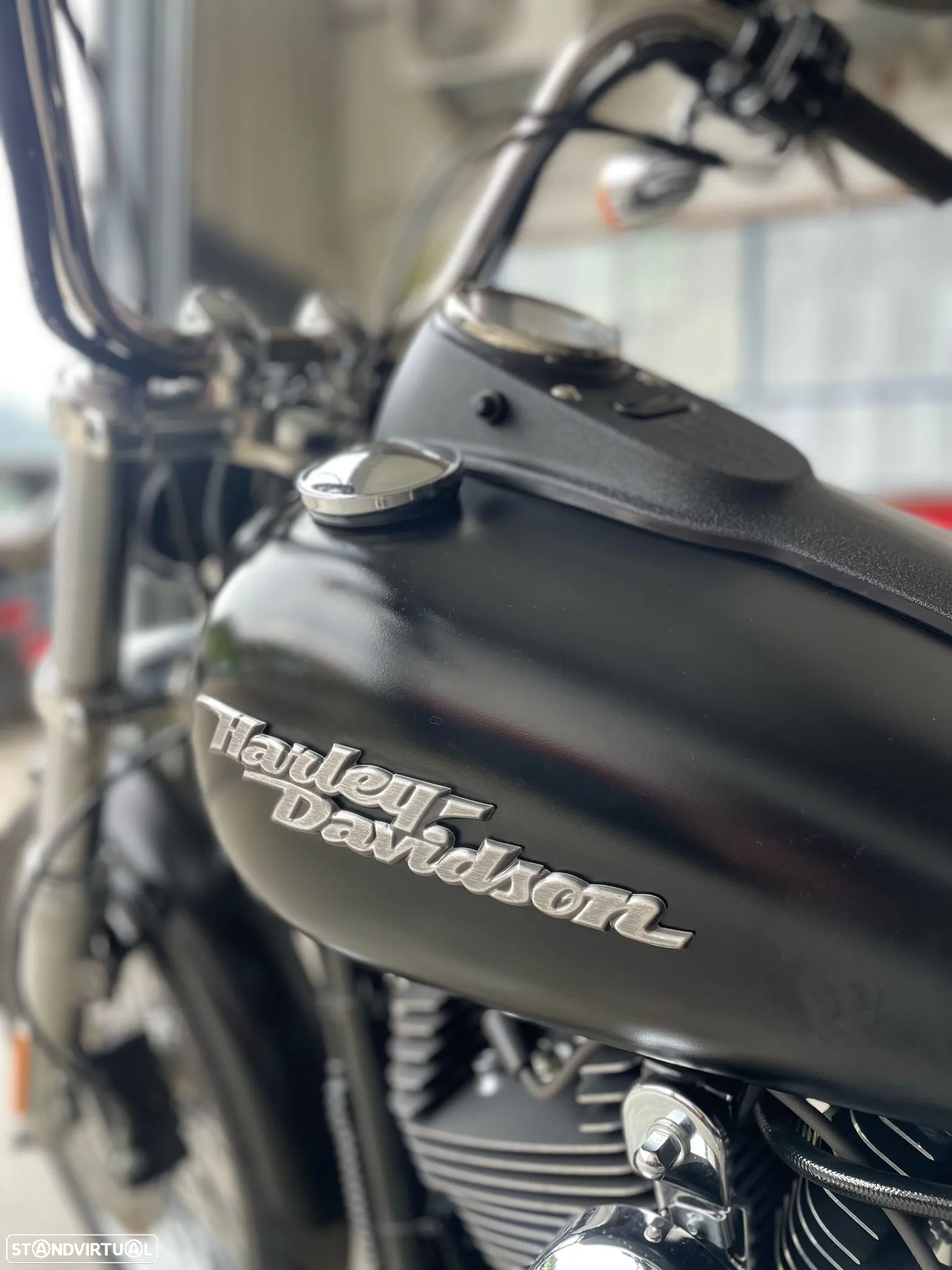 Harley-Davidson Dyna Street Bob - 14