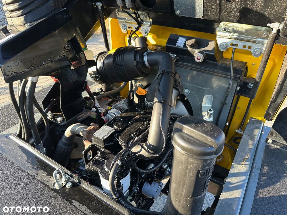 Wacker Neuson DW 20 Swivel Tip - 23