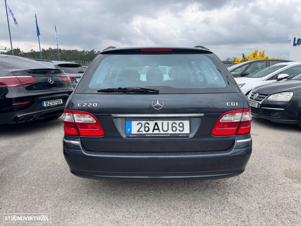 Mercedes-Benz E 220 CDi Avantgarde Aut. - 26