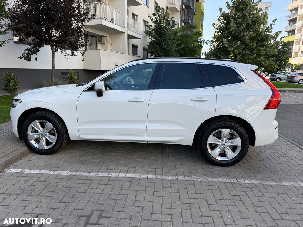 Volvo XC 60 B4 MHEV Momentum Pro - 14