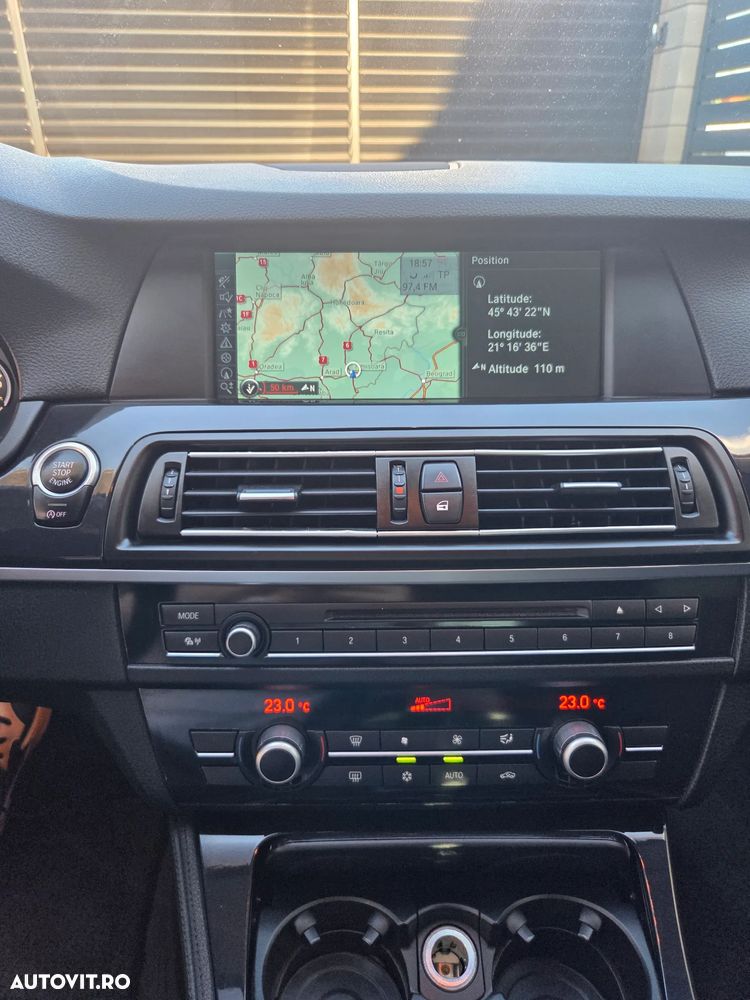 BMW Seria 5 520d Sport-Aut. - 8