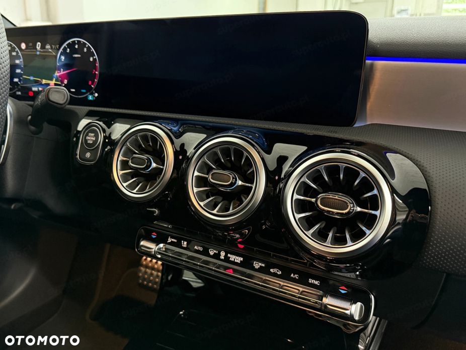 Mercedes-Benz Klasa A 200 AMG Line 7G-DCT - 10