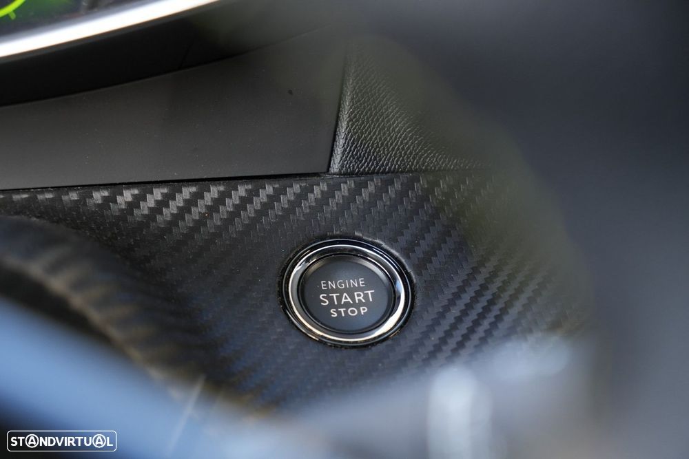 Peugeot 2008 1.2 PureTech GT Line - 15