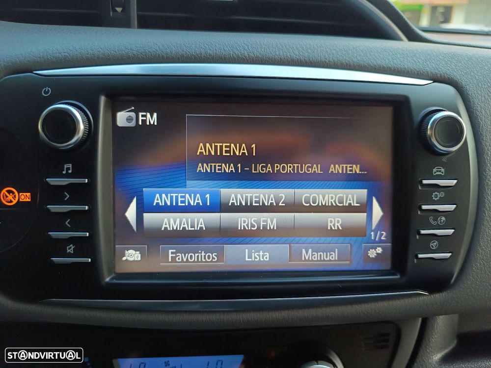 Toyota Yaris 1.5 HSD Comfort+Navi - 38