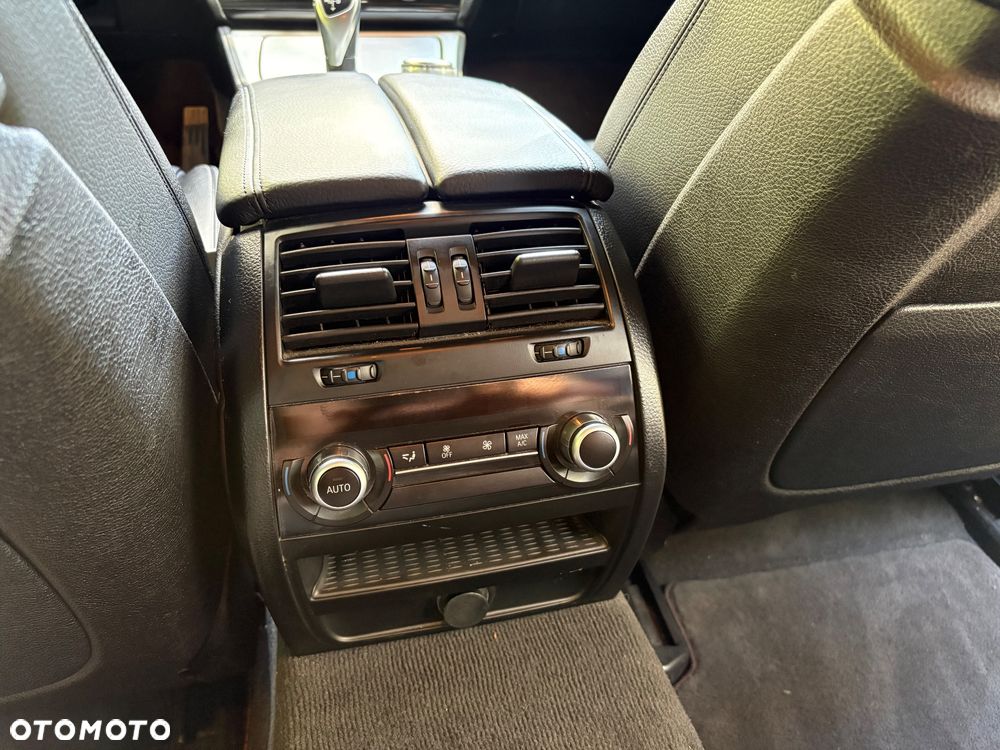 BMW Seria 5 - 22