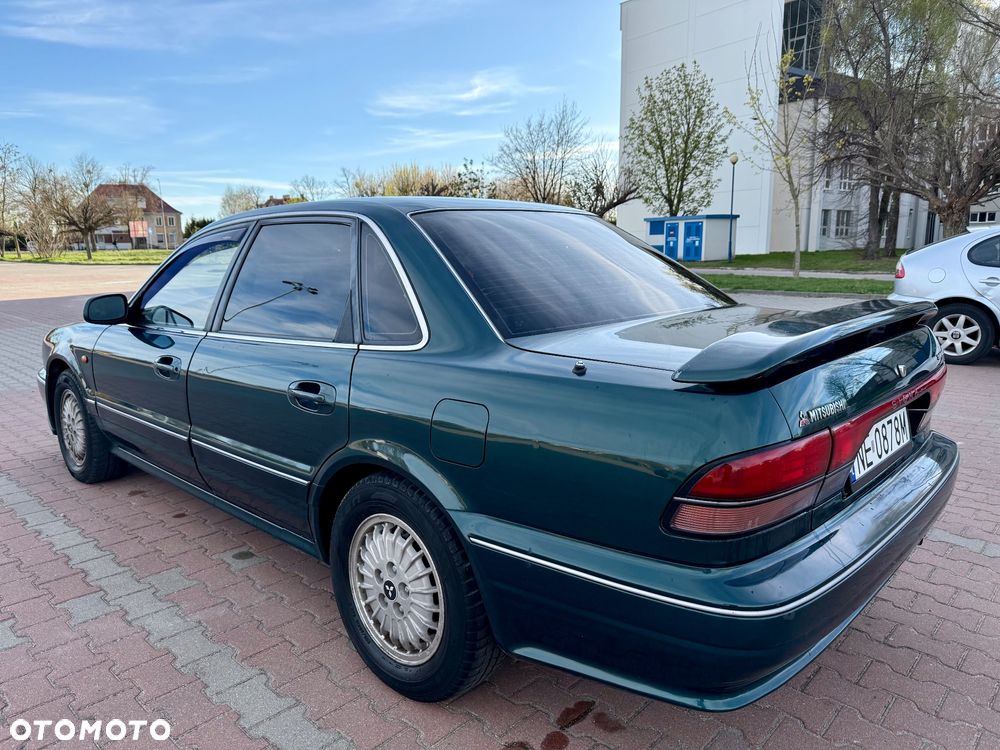 Mitsubishi Sigma - 4