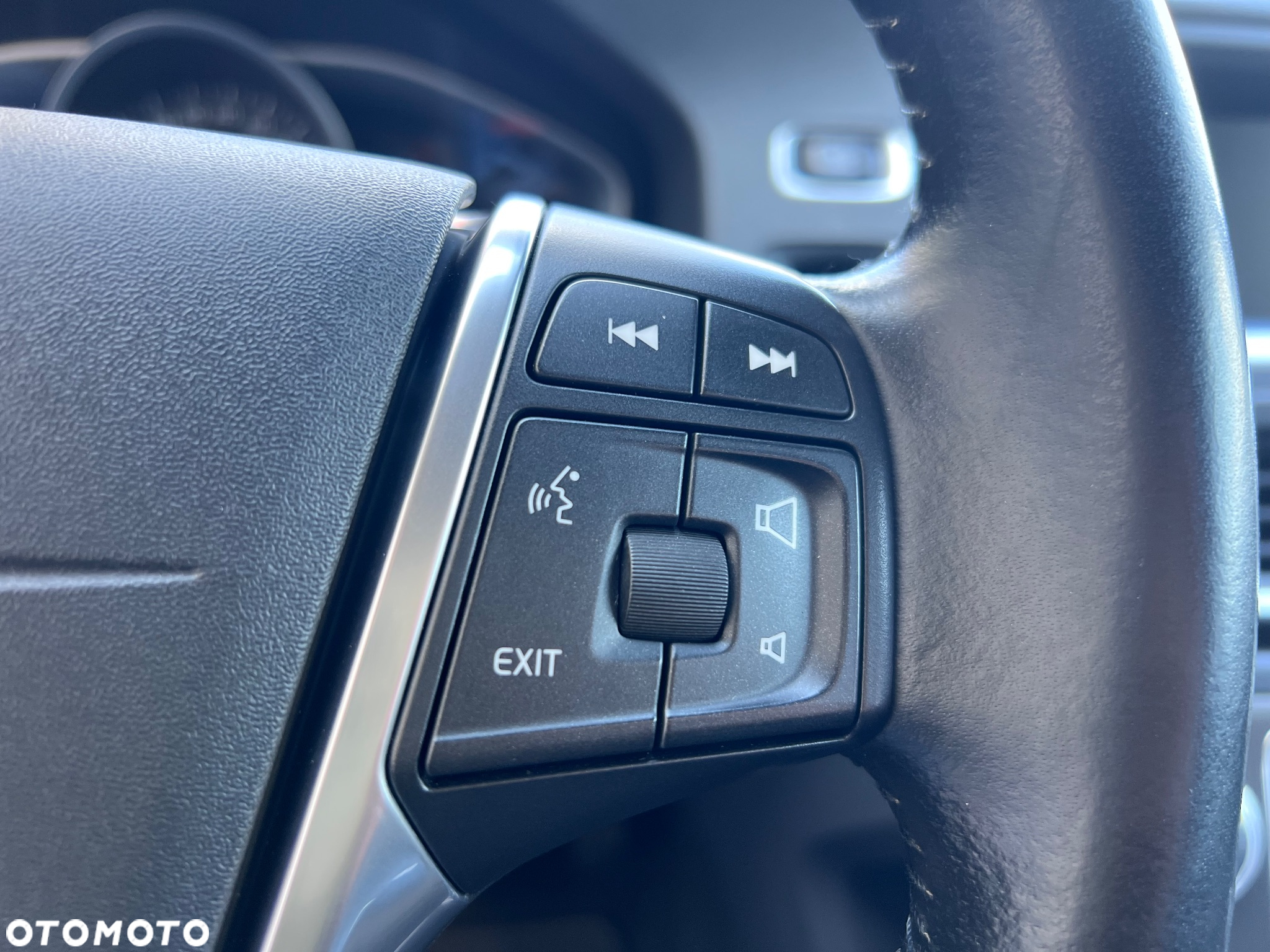 Volvo V60 Cross Country D4 Drive-E Momentum - 30
