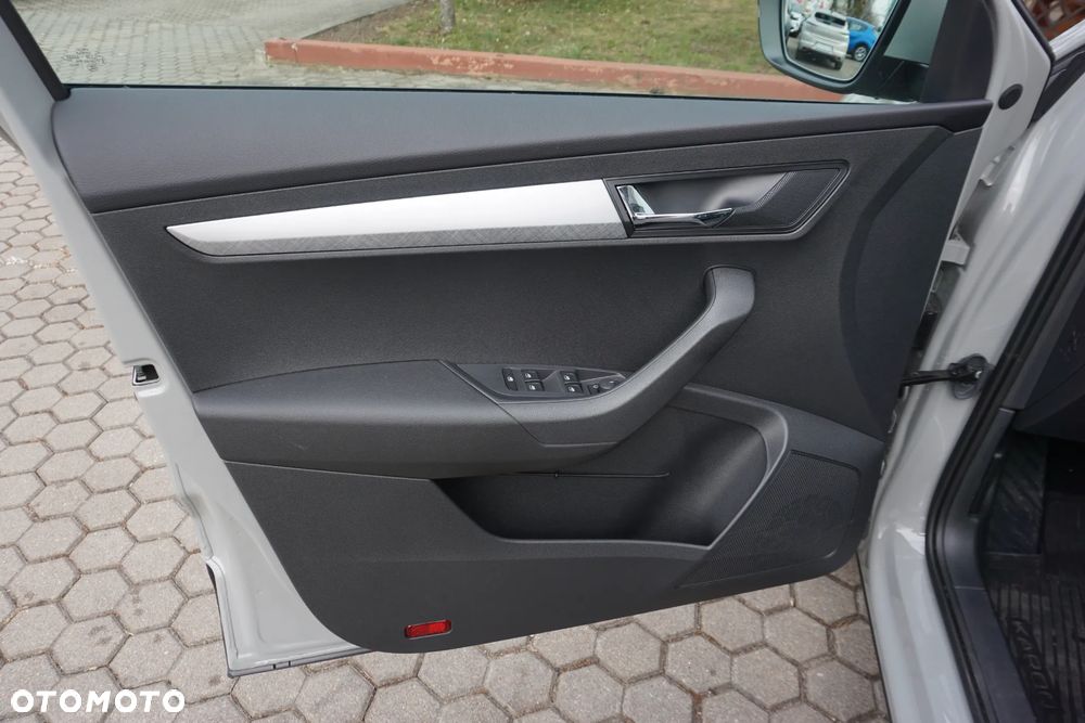 Skoda Karoq 1.5 TSI ACT Selection DSG - 10