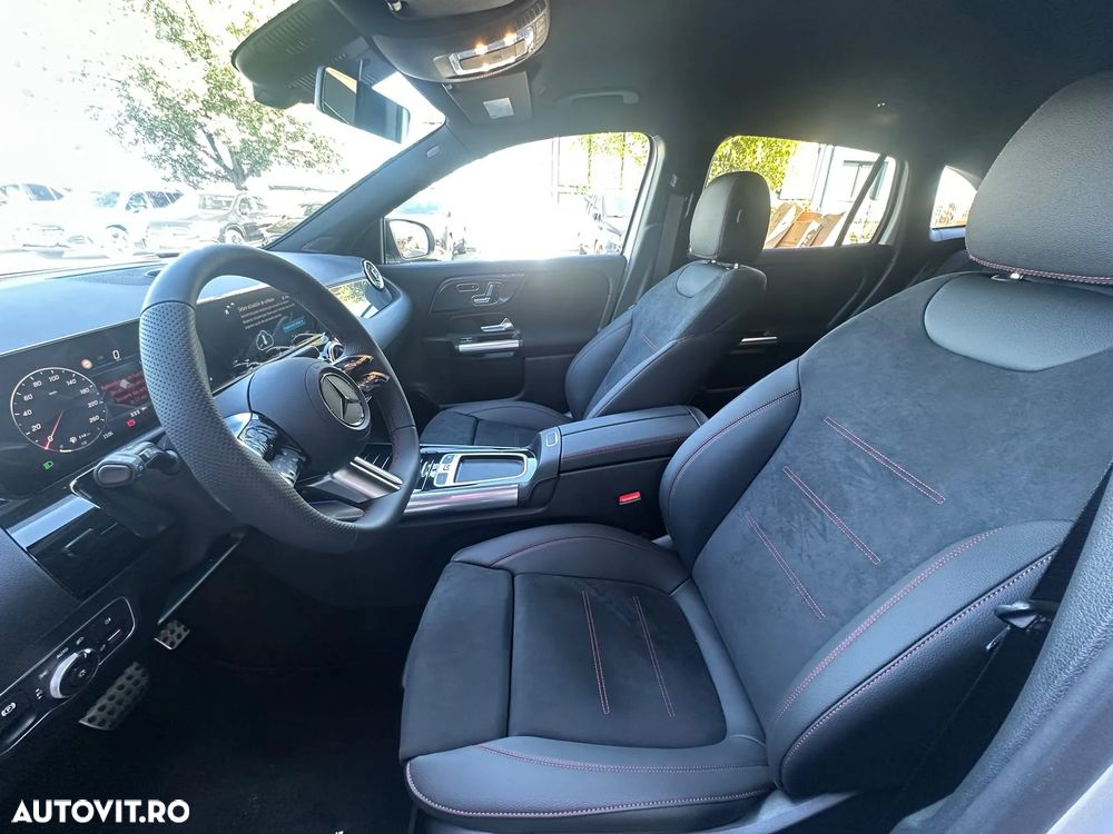 Mercedes-Benz GLA 220 4MATIC MHEV - 13
