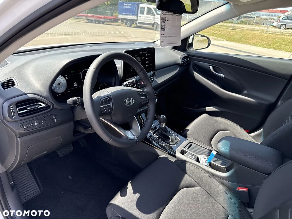 Hyundai i30 1.6 T-GDI Smart DCT - 9