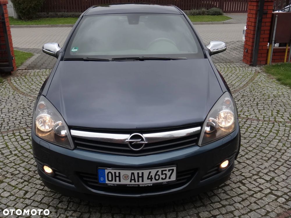 Opel Astra III GTC 1.8 Sport - 9