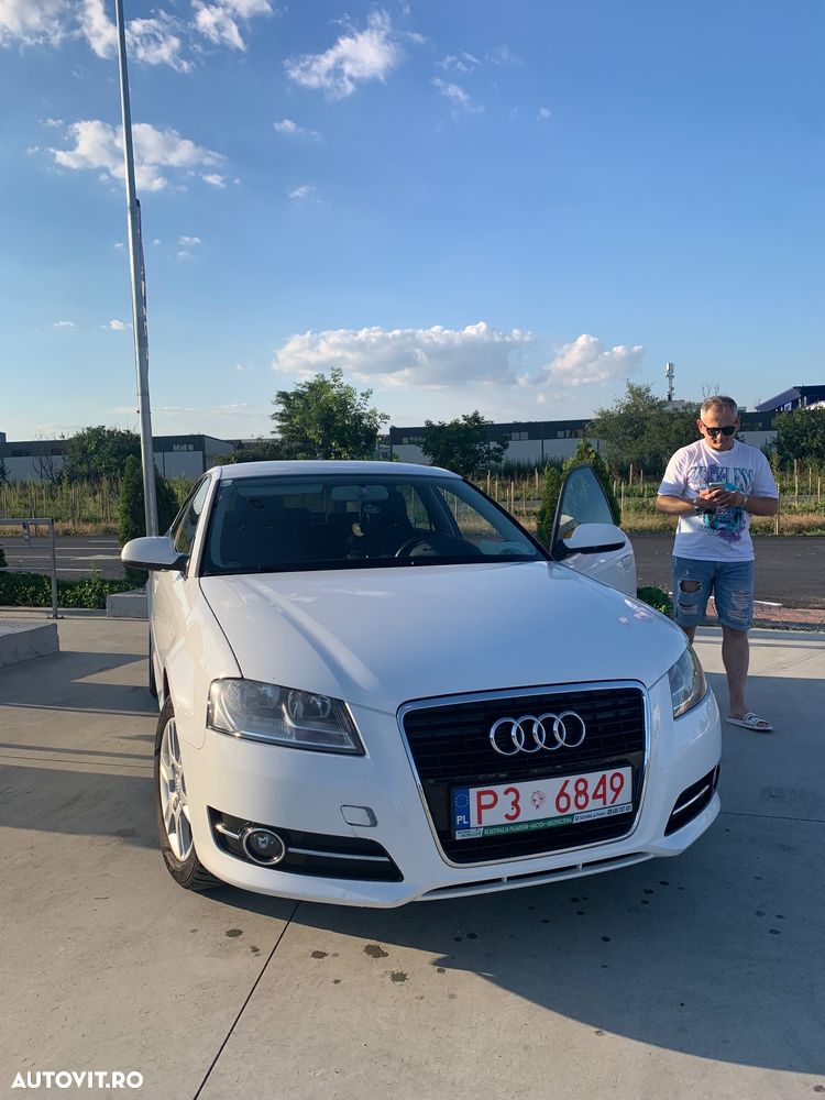 Audi A3 Sportback - 2