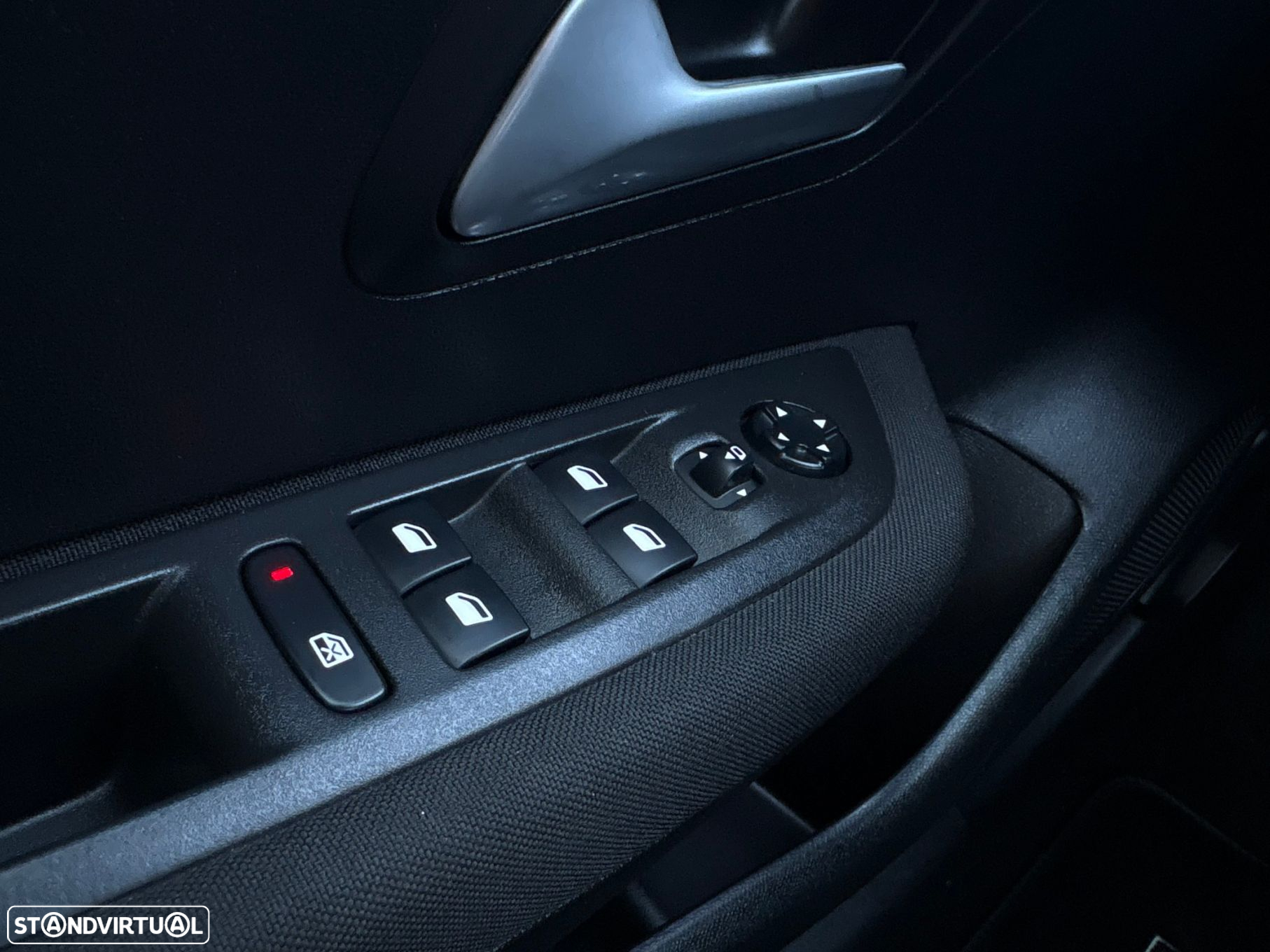 Peugeot e-208 50 kWh Allure Pack - 19