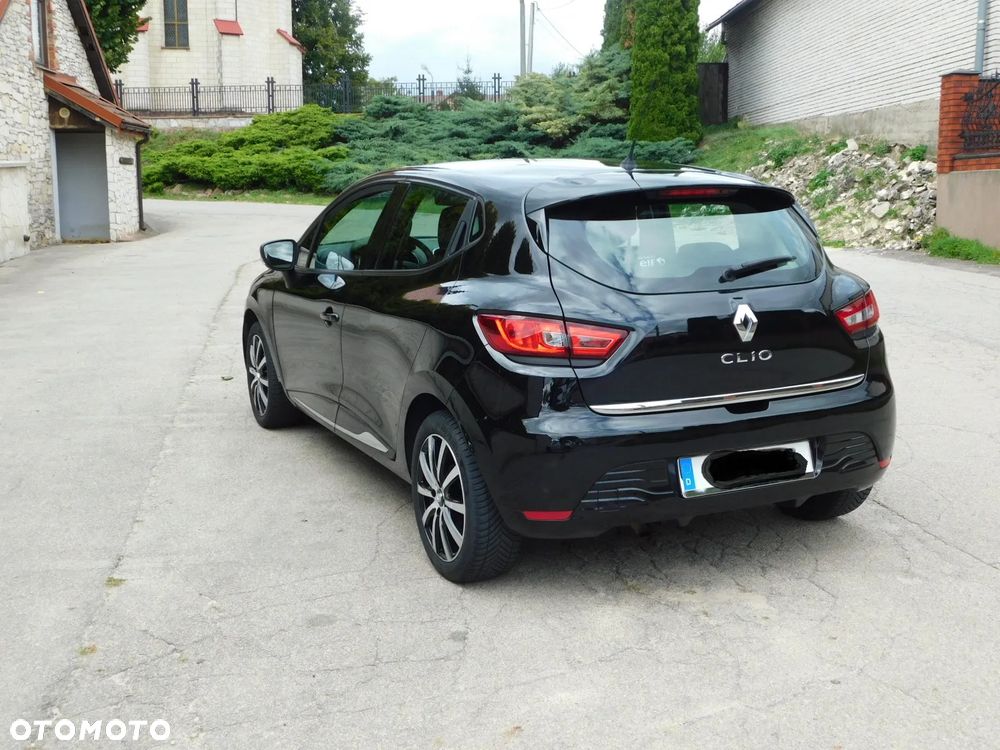 Renault Clio 1.2 16V 75 LIMITED - 6
