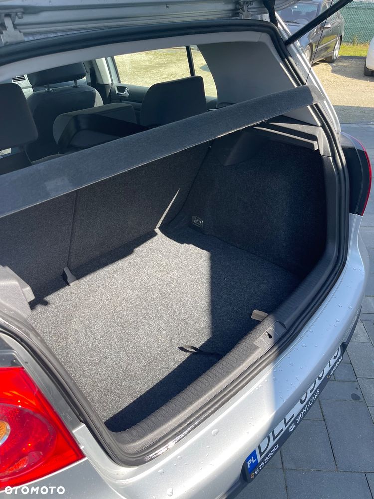 Volkswagen Golf 1.6 Comfortline - 14