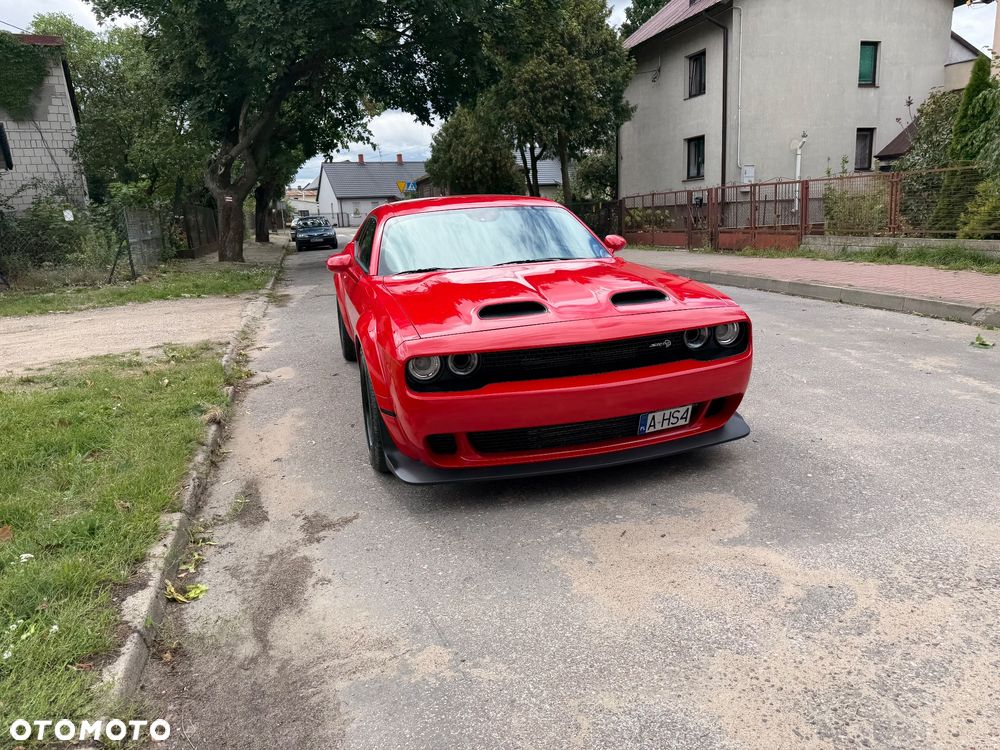 Dodge Challenger - 28