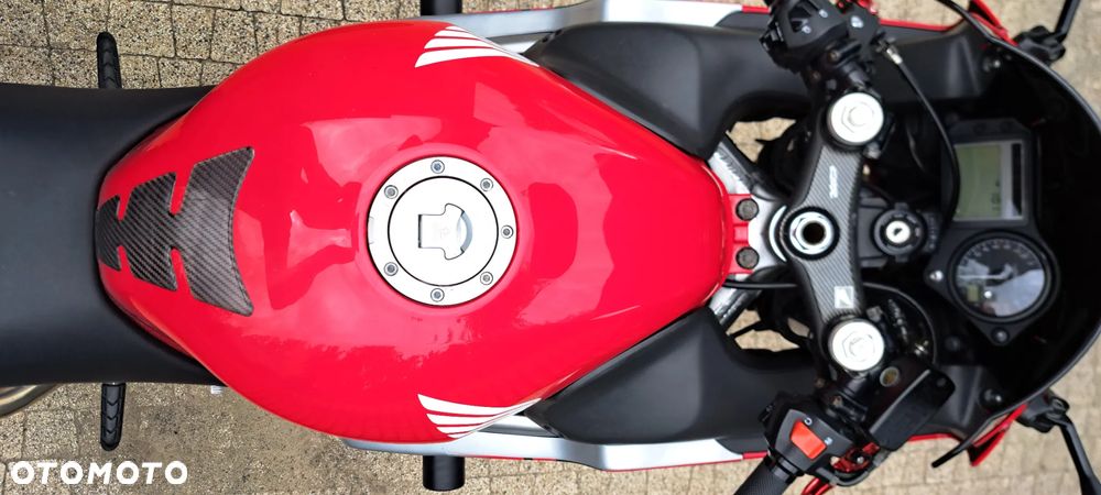 Honda CBR - 27