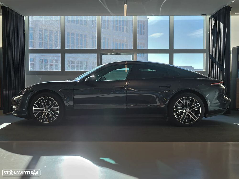 Porsche Taycan Standard - 10