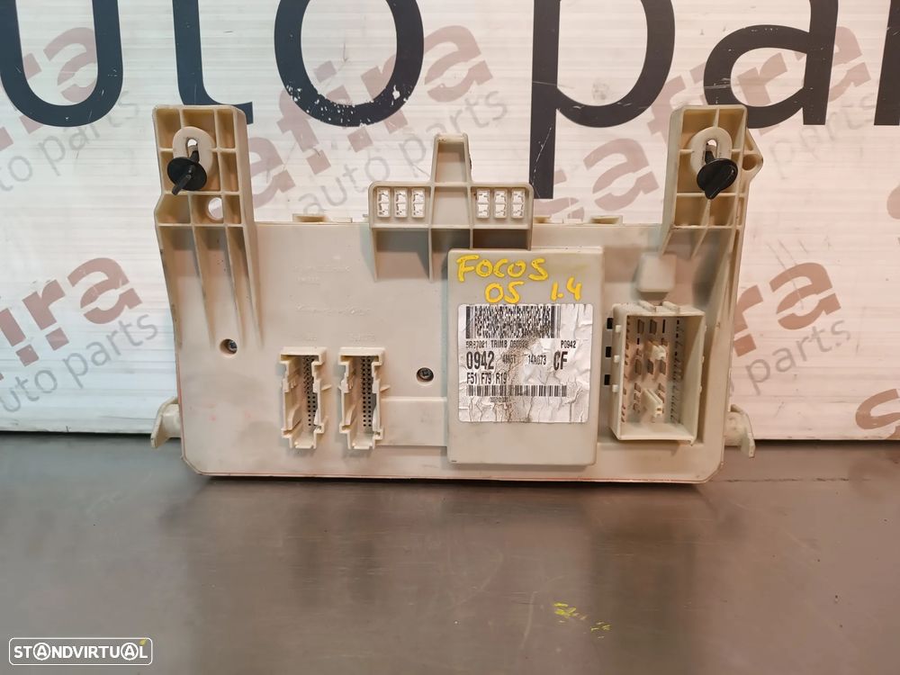 CAIXA DE FUSIVEIS FORD FOCUS II 4M5T14A073CF - 2