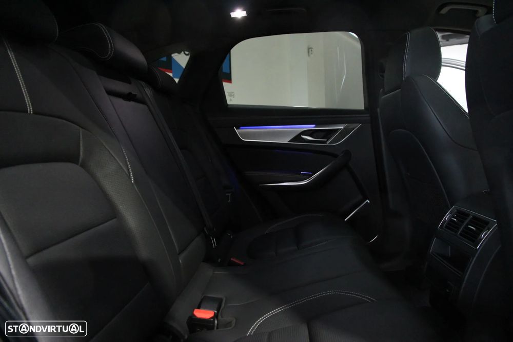 Jaguar F-Pace 2.0 P400e AWD R-Dynamic S - 28