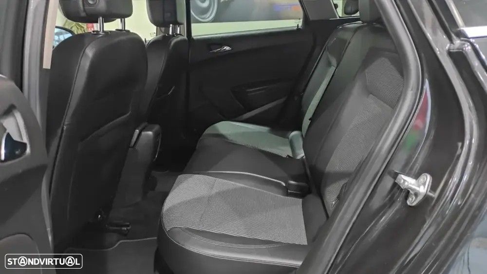 Opel Astra Sports Tourer 1.6 CDTi Executive S/S - 19